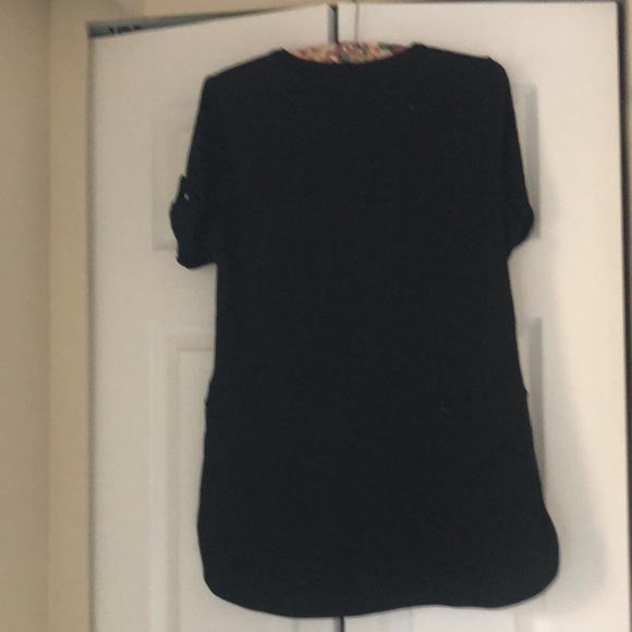 Black top. - Picture 8 of 8